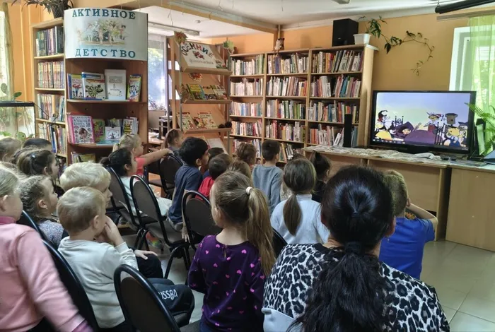 Улыбнитесь поскорей! У "Картинок" юбилей!"