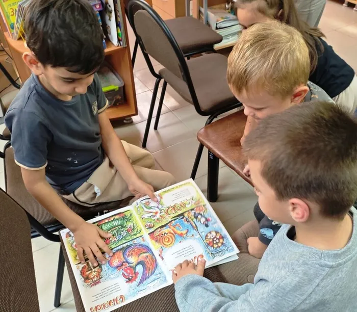 Улыбнитесь поскорей! У "Картинок" юбилей!"