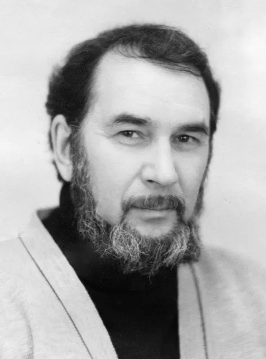 МИГУНОВ Евгений Тихонович